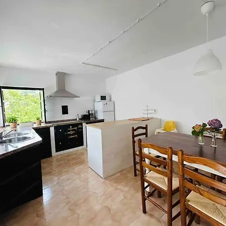 펜션 Acogedora Casa En Arangas Cabrales 아레나스데카브랄레스