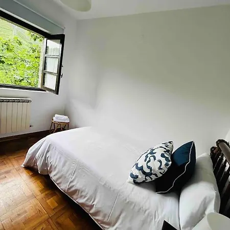 Acogedora Casa En Arangas Cabrales 펜션